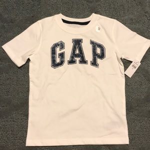 Boys GAP short sleeve T-shirt